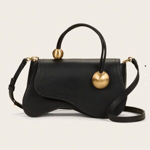 NEW CULT GAIA KAZIA CROSSBODY BAG
$498 Black Leather